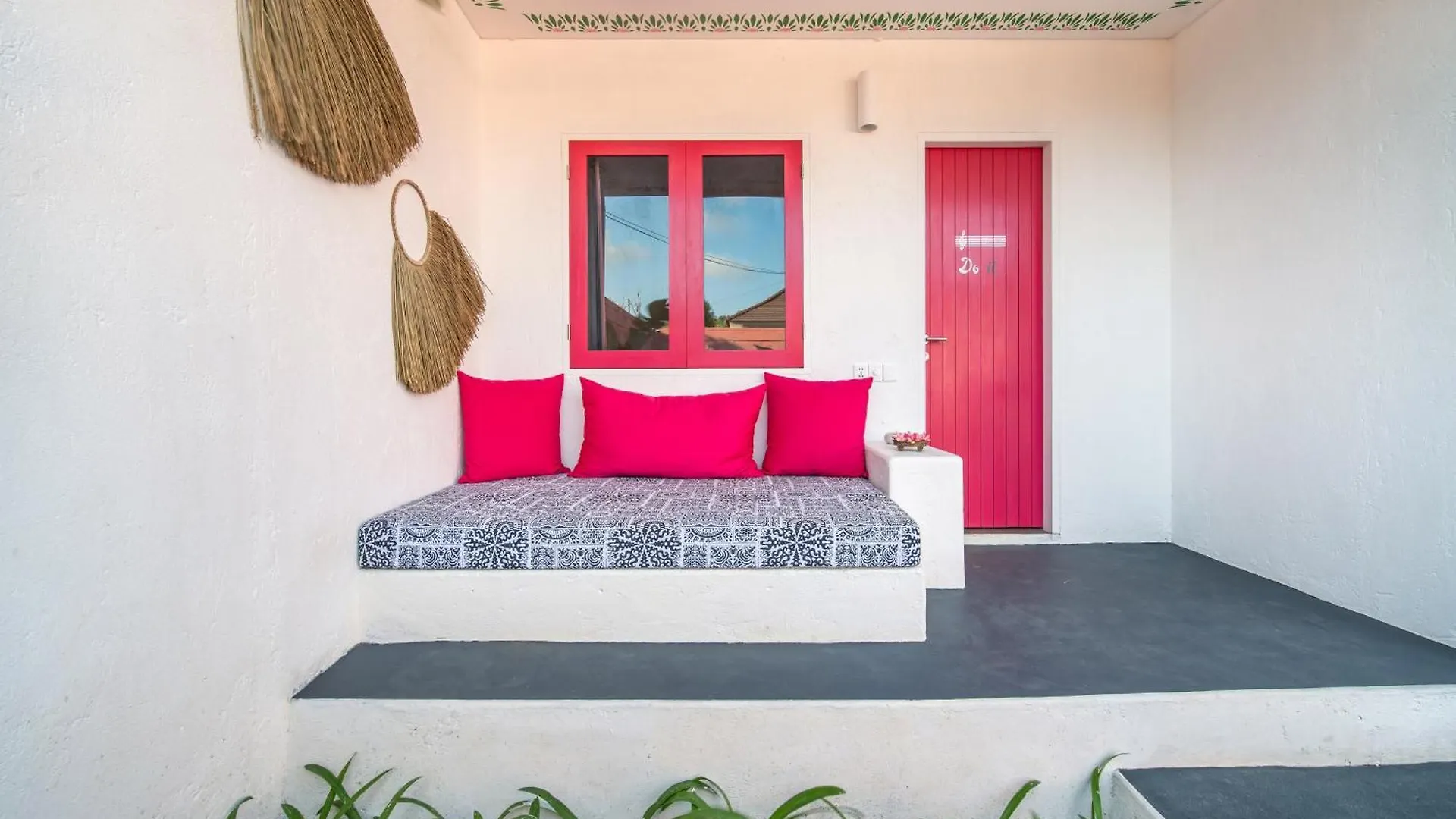 Pinkprivate Balangan - For Cool Adults Only Bed & Breakfast Jimbaran 0*,  Endonezya