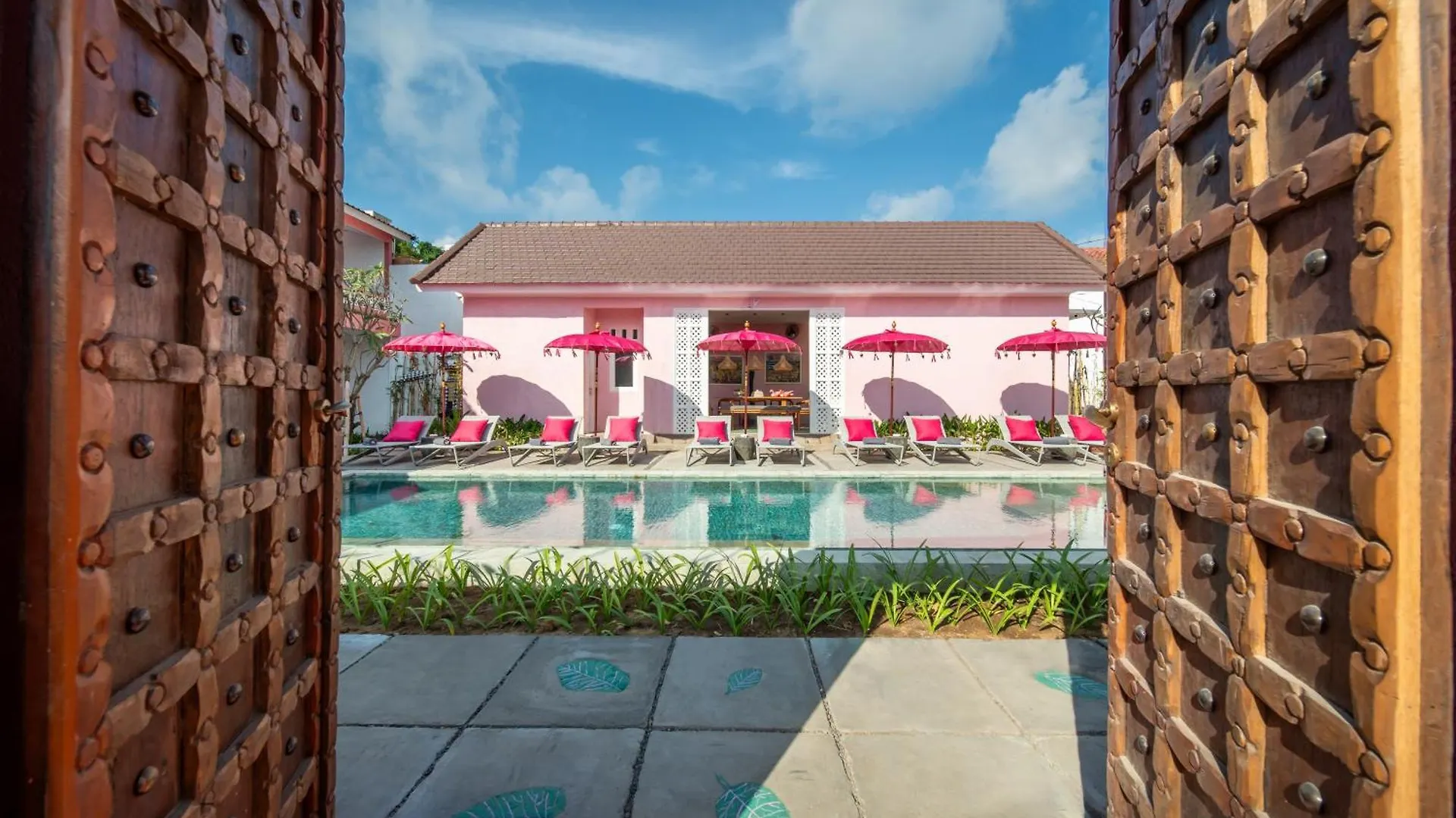 Pinkprivate Balangan - For Cool Adults Only Bed & Breakfast Jimbaran