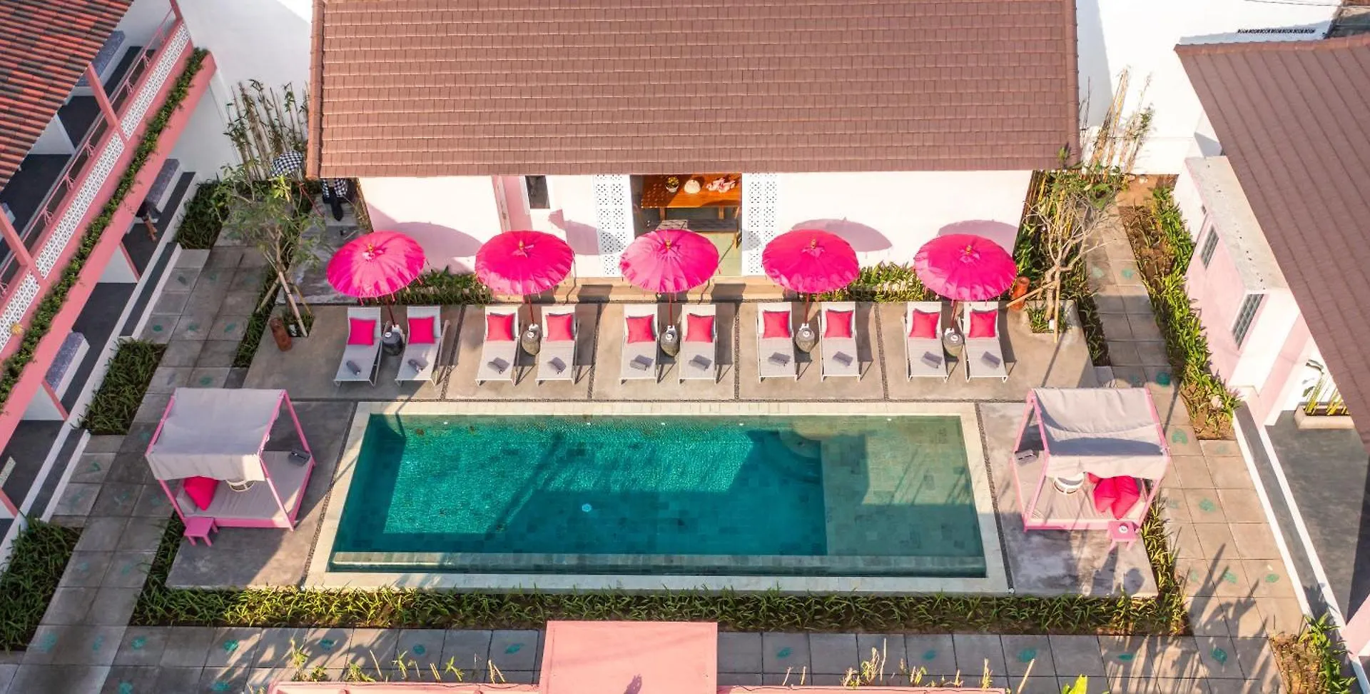Pinkprivate Balangan - For Cool Adults Only Bed & Breakfast Jimbaran  0*, Jimbaran (Bali)