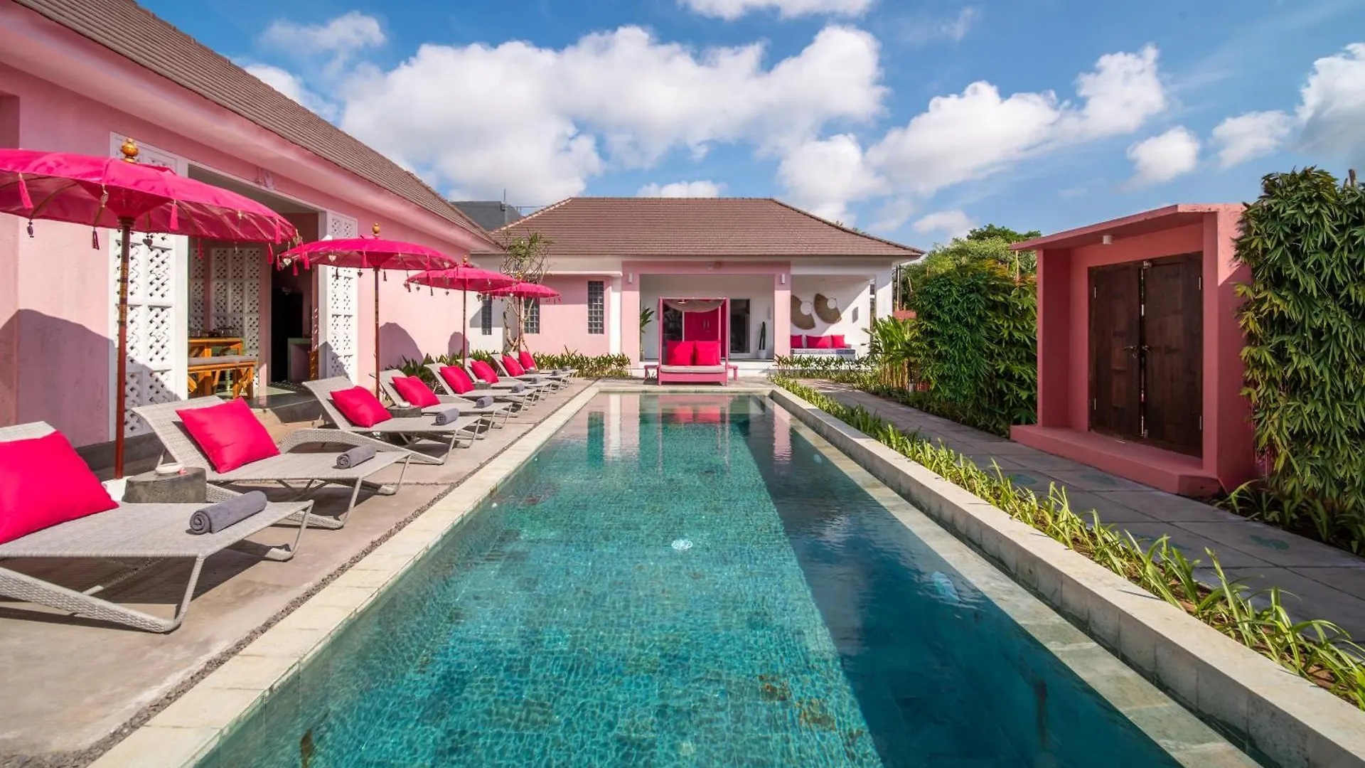Pinkprivate Balangan - For Cool Adults Only Bed and Breakfast Jimbaran 0*,